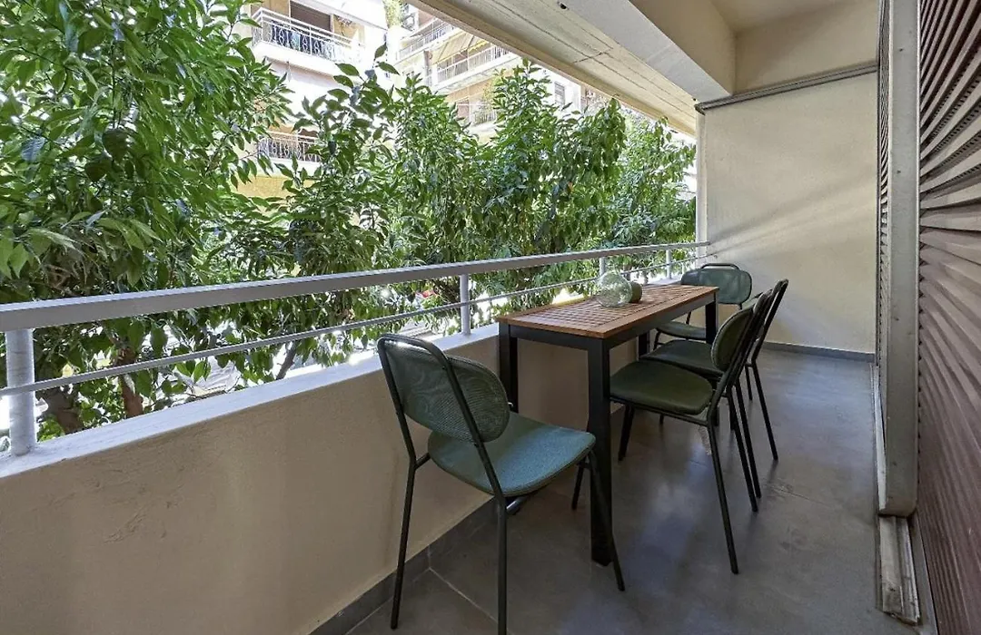 Liv - Modern Comfort Oasis In Pagrati-1